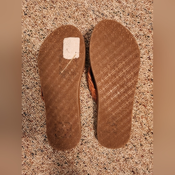 Tan-ish Brown Sandals - Picture 4 of 4